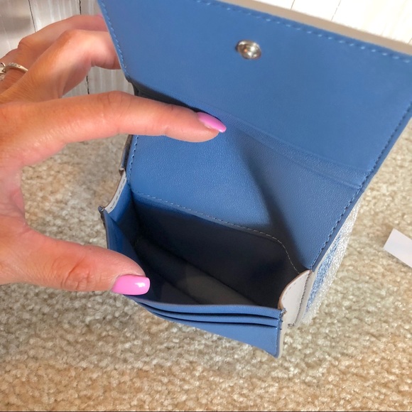 Tory Burch elephant wallet - Picture 7 of 8